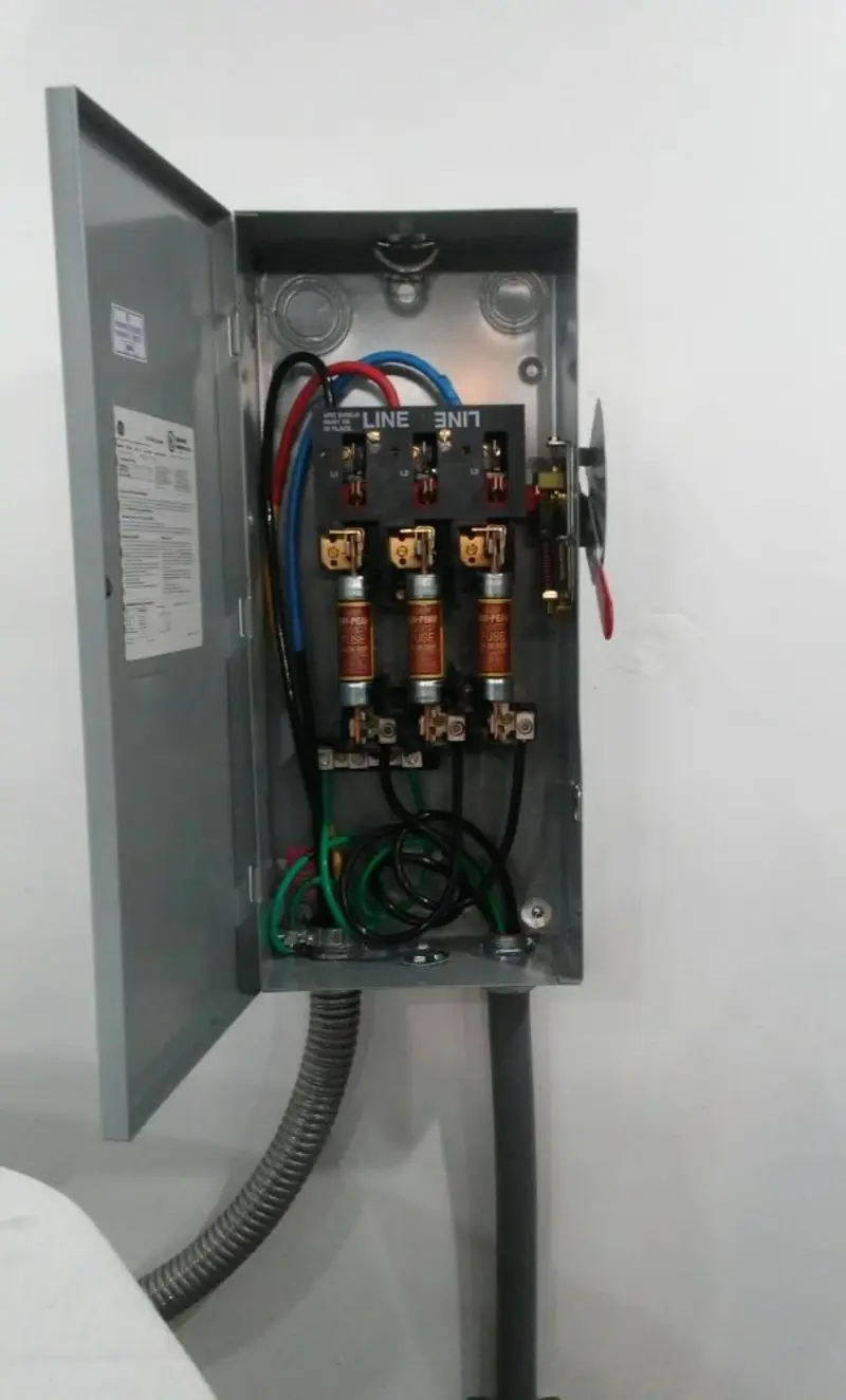 Three-phase disconnect switch installed for Electrical Wiring & Rewiring in Antigo